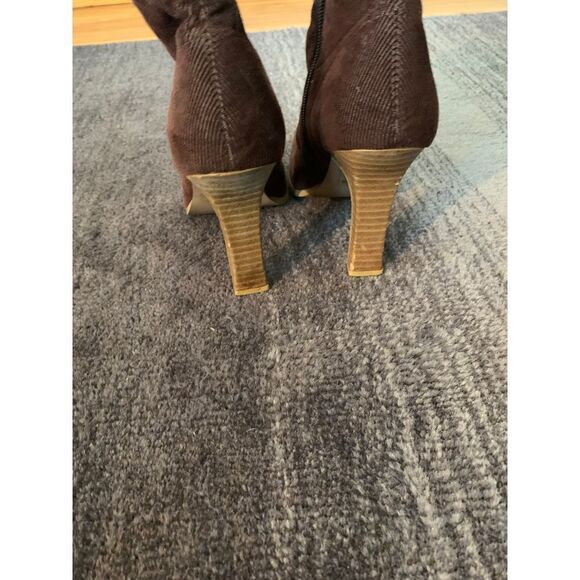 Transit Corduroy Zipper Boots, size 7.5, 4" heel - Picture 3 of 3